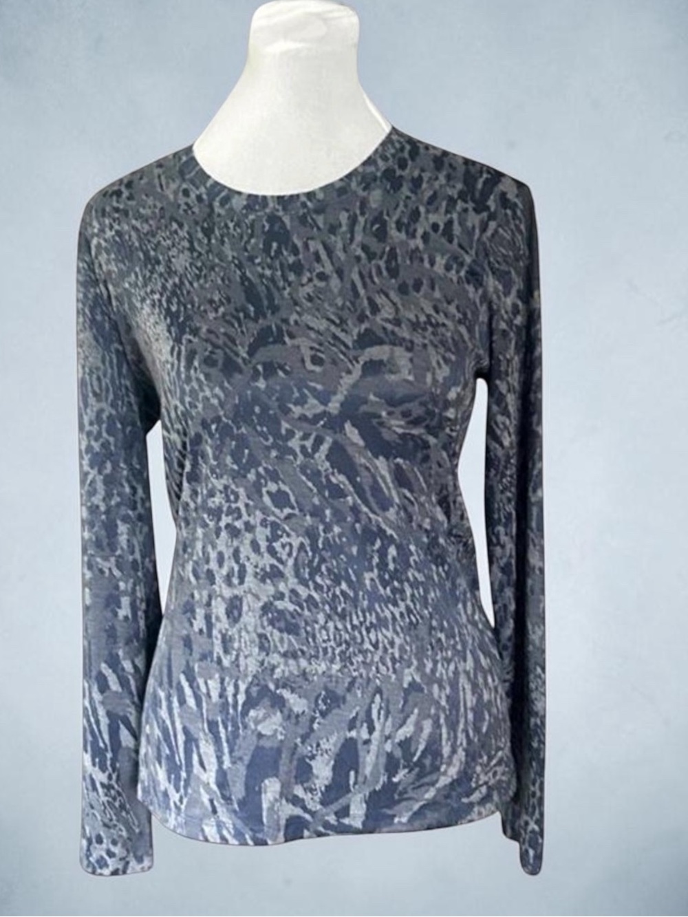 Simply Vera Vera Wang Gray Animal-Print Long Sleeve Tee